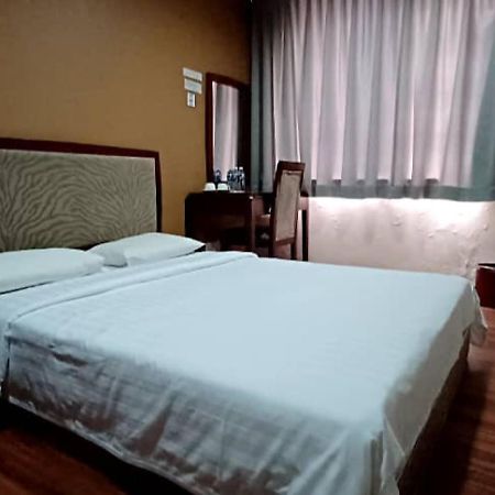 萨冬88酒店 亞庇 外观 照片