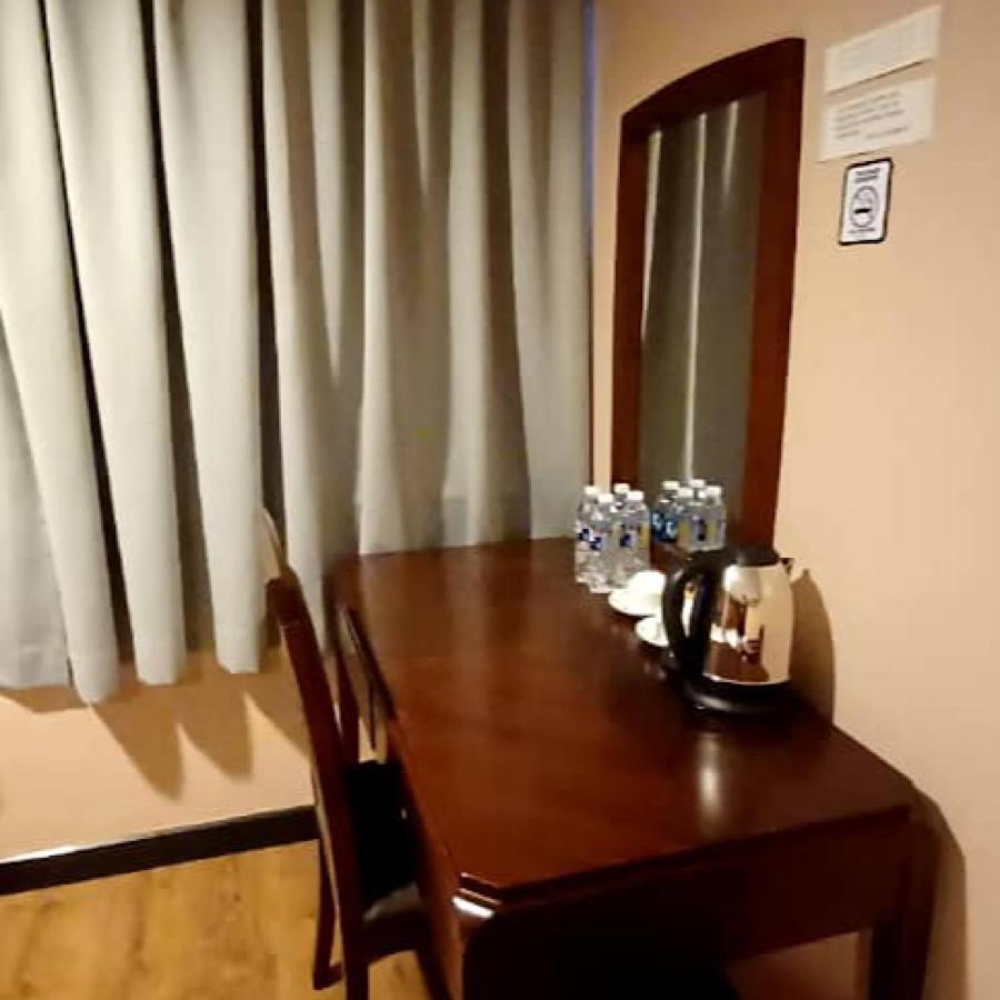 萨冬88酒店 亞庇 外观 照片