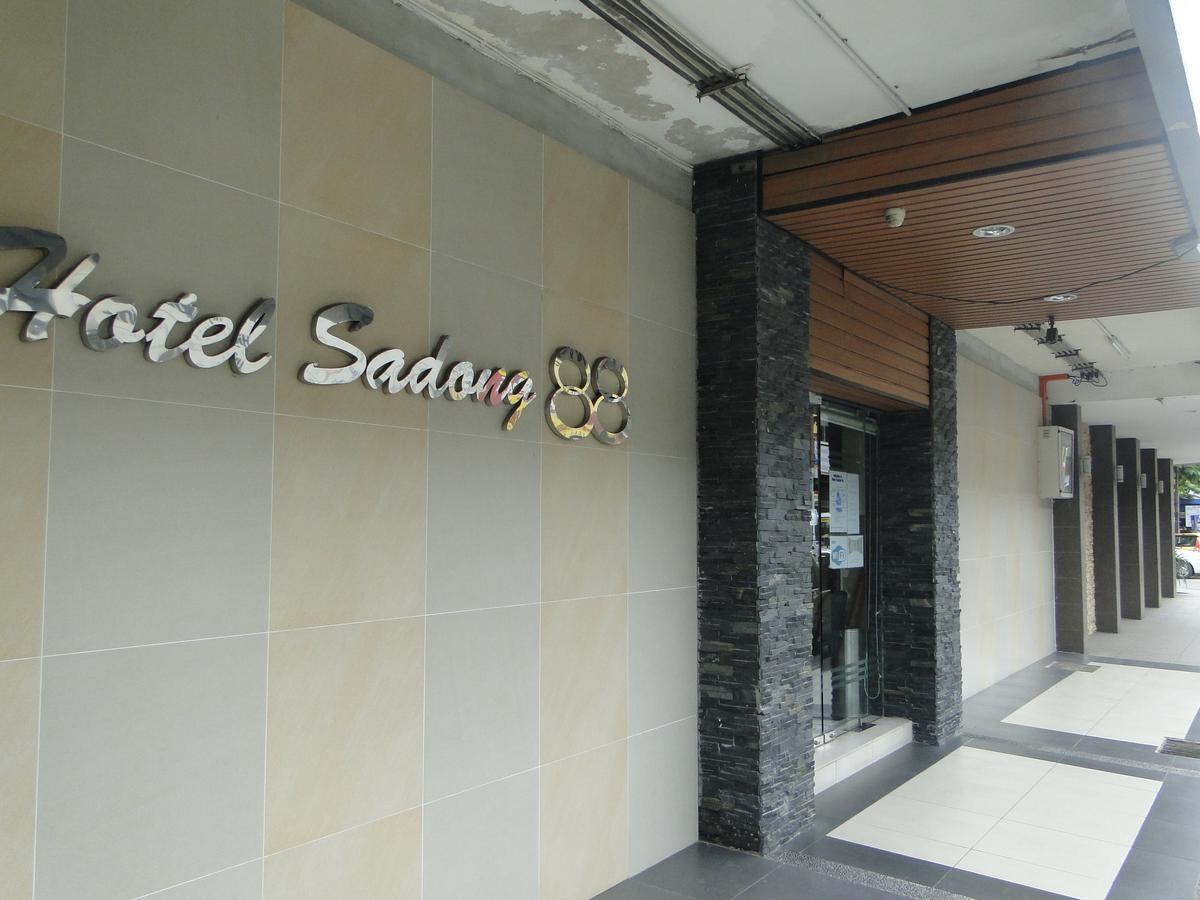 萨冬88酒店 亞庇 外观 照片