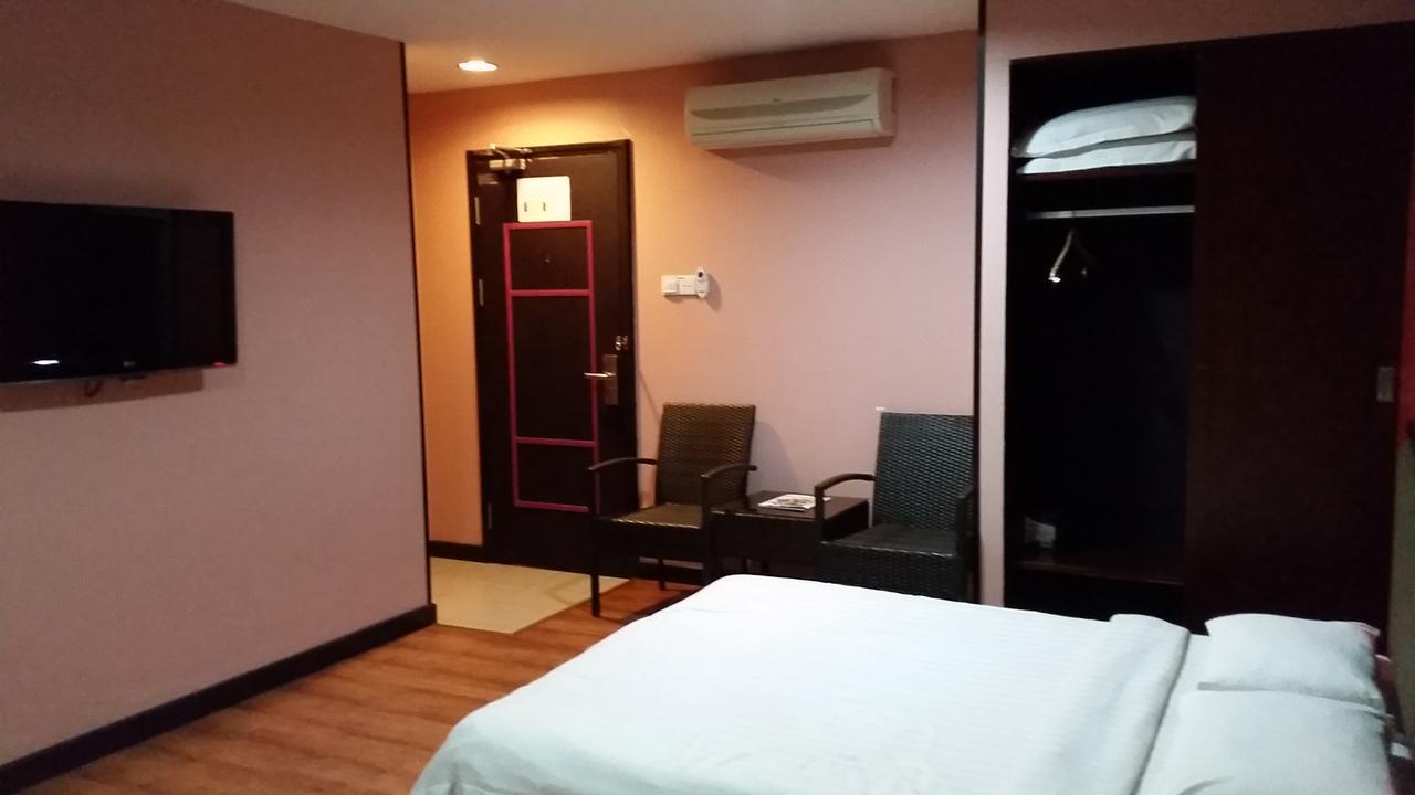 萨冬88酒店 亞庇 外观 照片